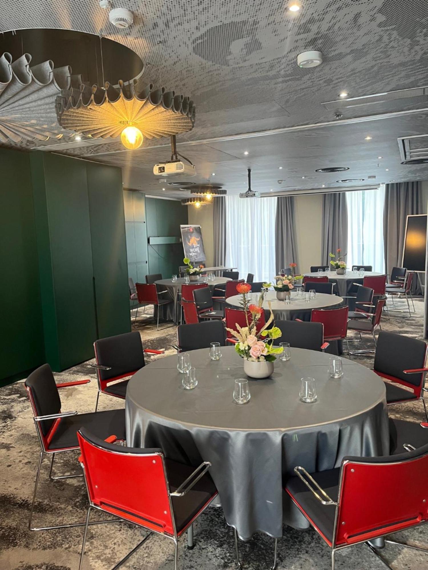 Ibis Bucharest Politehnica Hotell Exteriör bild